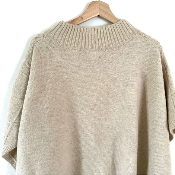 Free People Harbour Stripe Cable Poncho Cream Light Blue Stripe One Size - Picture 3 of 7